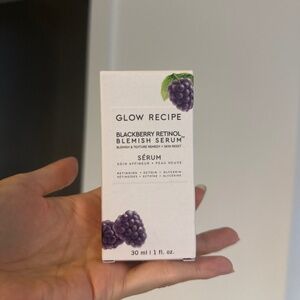 Glow Recipe Blackberry Retinol Blemish Serum